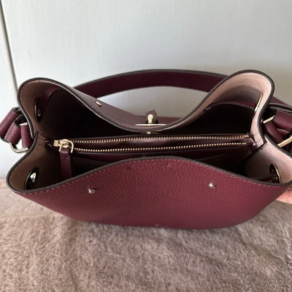 Kate Spade Leather Burgundy Shoulder Bucket Bag with Sleek Design - Picture 8 of 10